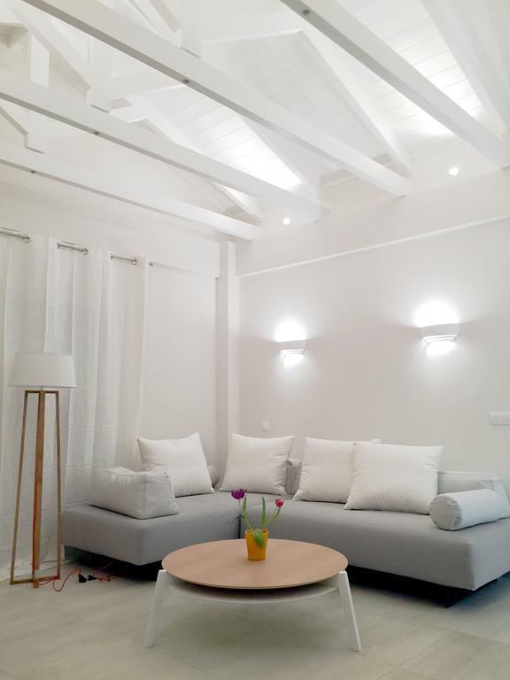 Villa White