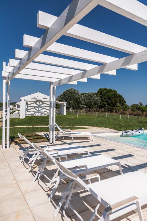 Villa White