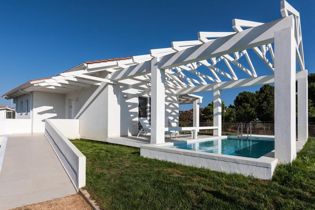 Villa White